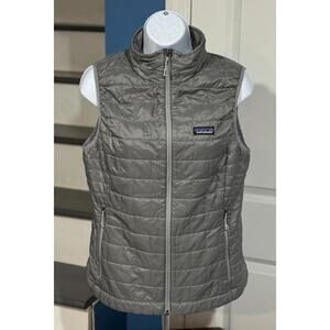 Women's Size Medium Patagonia Nano Puff Insulated Gray Grey Vest Full Zip Jacket